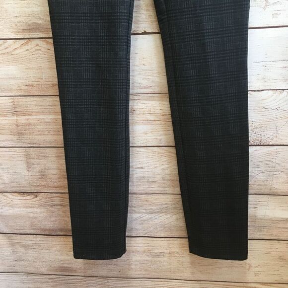 CALVIN‎ KLEIN PLAID PANTS IN GRAY AND BLACK - Picture 2 of 6